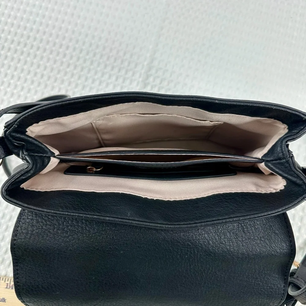 Lauren Conrad Black Faux Leather Flap Shoulder Crossbody‎ Bag Gold Accents